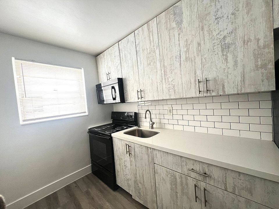 1st image of 1805 NW 2nd Ct #202