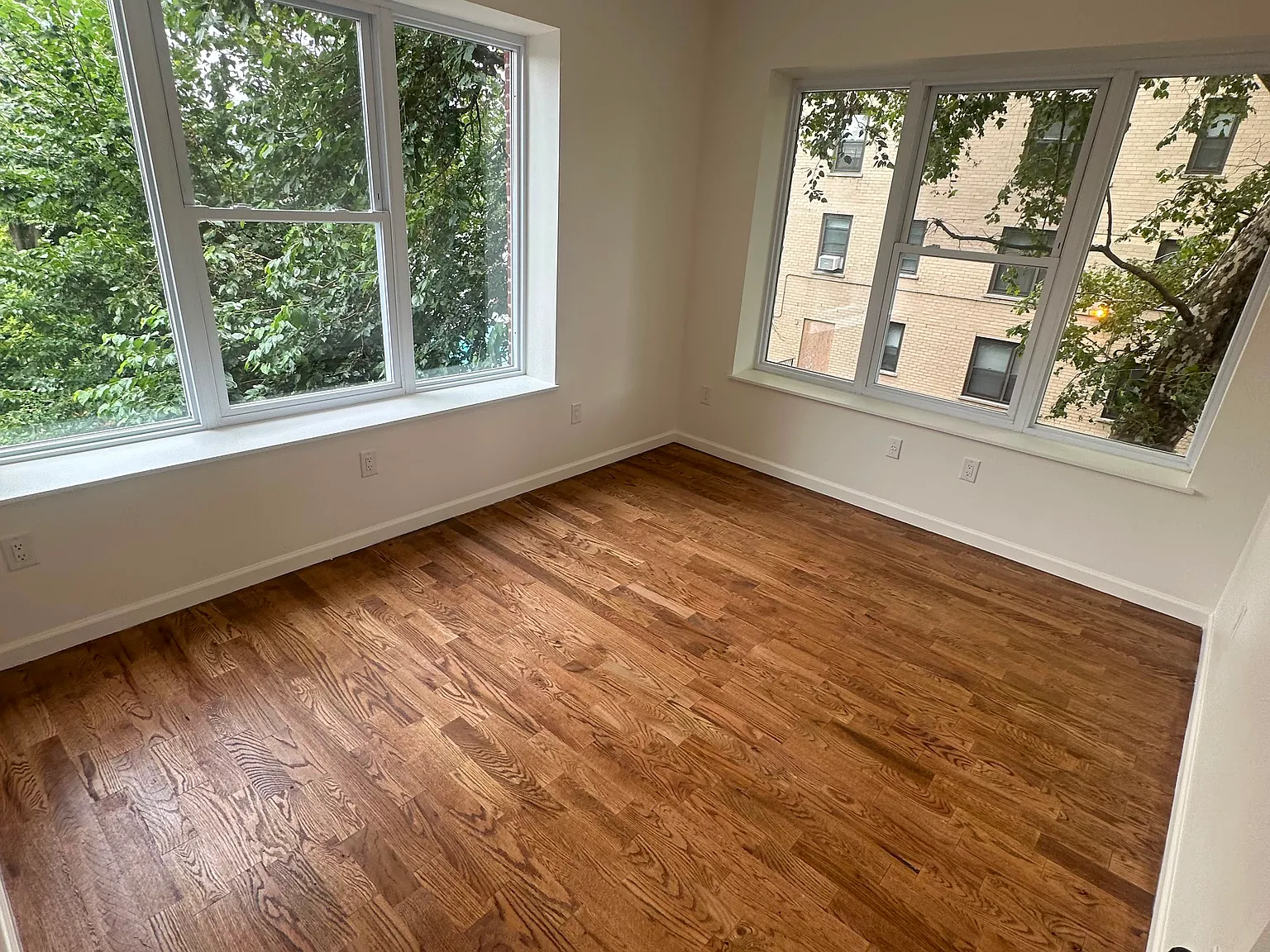 4 bed, $3,000 — Photo 2