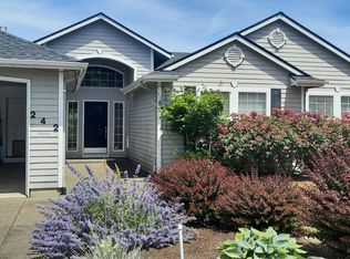 242 SE 10th Ave, Canby, OR 97013