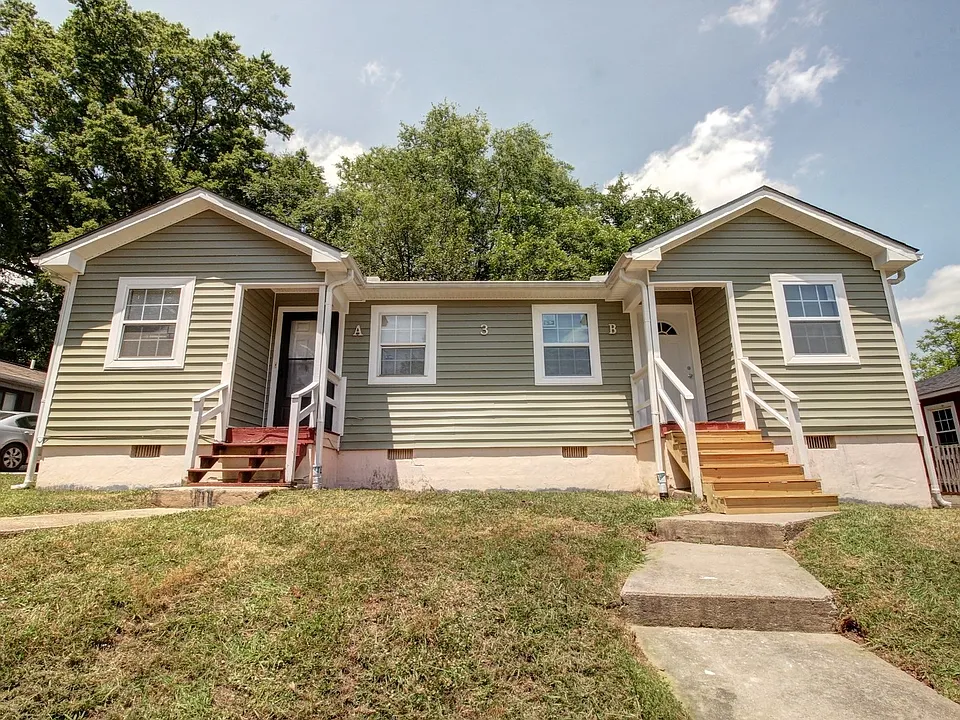 3 Fisher Pl #B