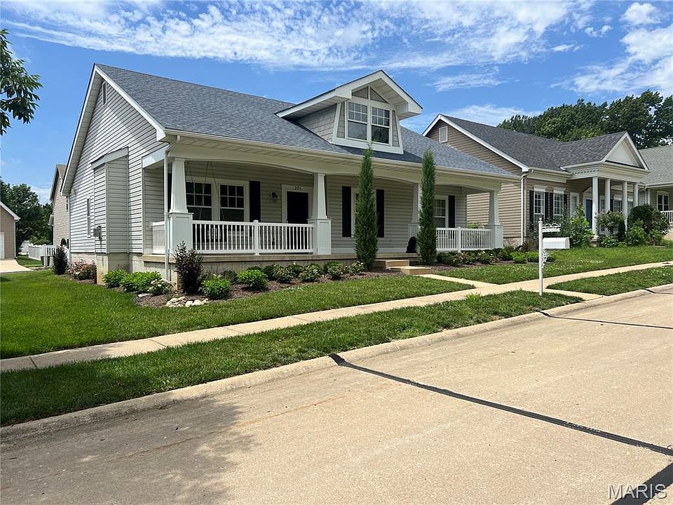 2nd image of 321 Hawks View Dr