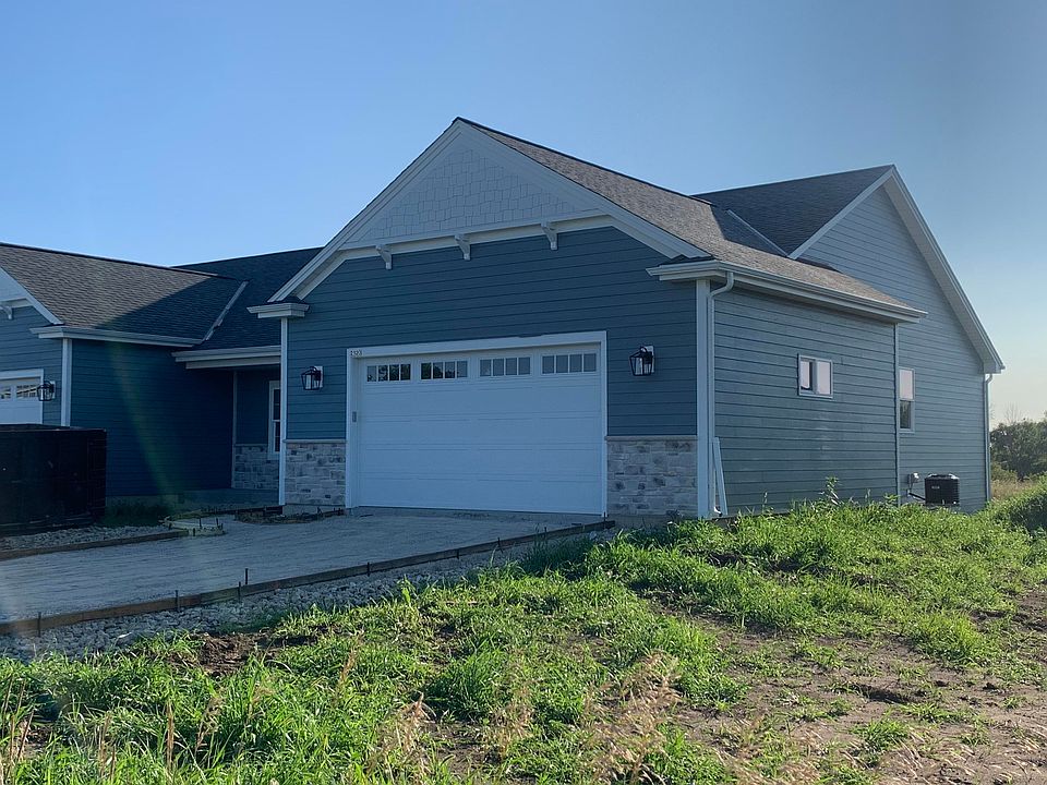 1st image of 2120 Farmlane Dr