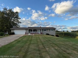 379 E Santee Hwy, Charlotte, MI 48813