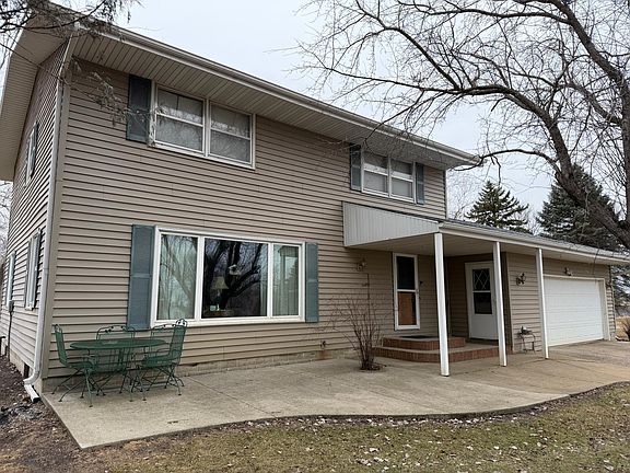 2nd image of 175 30th St SW