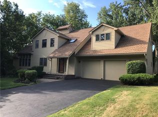 440 McEwen Dr, Webster, NY 14580