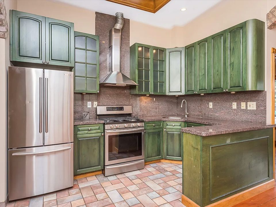 1st image of 24-17 Ditmars Blvd #2B