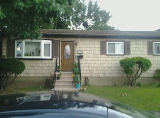 126 Louis Ave, Elmont, NY 11003