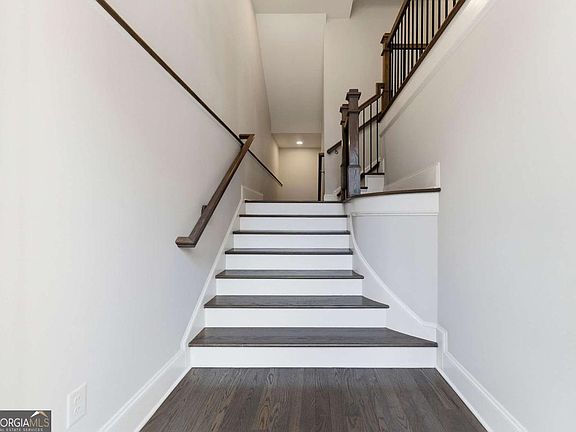 3rd image of 2131 Bellrick Rd NW