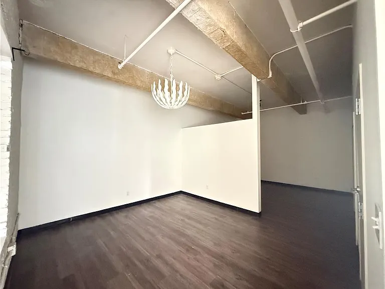 128 N 8th St #3E — Photo 5