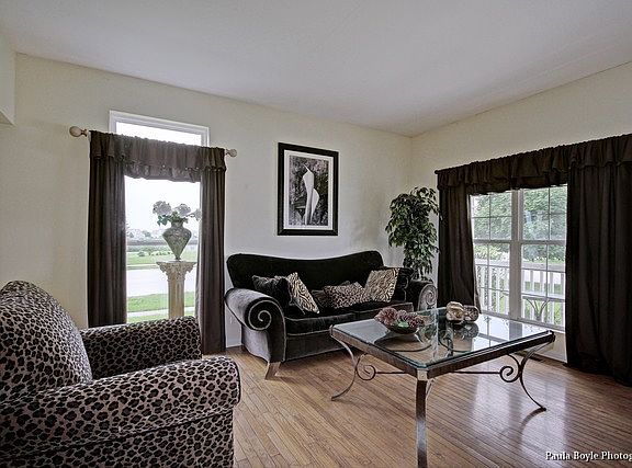 4th image of 468 Butterfly Rd