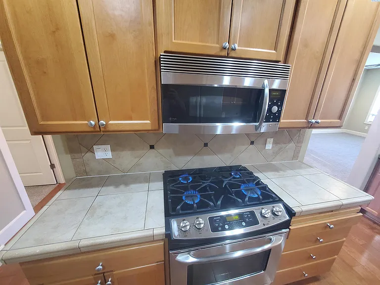 495 Columbia Point Dr — Photo 10