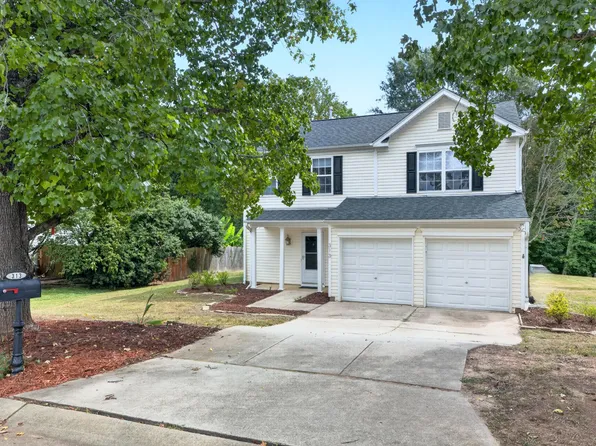 313 Sturminster Dr, Holly Springs, NC 27540