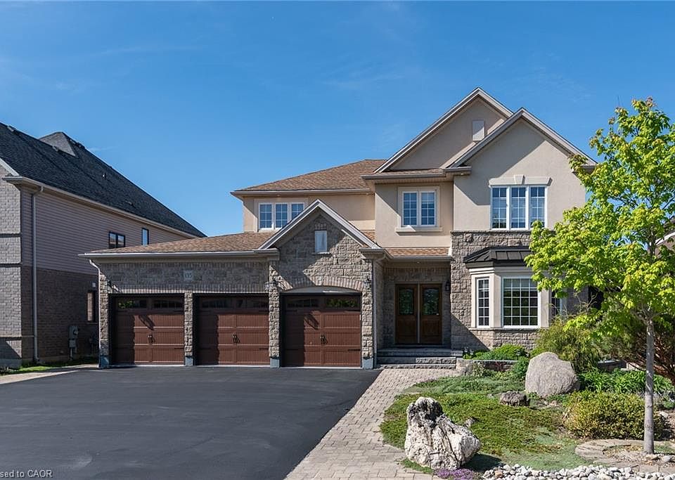 1st image of 135 Schweitzer Cres