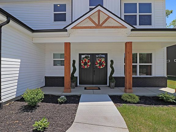 3rd image of 549 Bearsden Ln