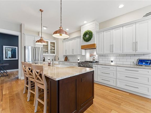 3rd image of 6754 Gaines Ferry Rd