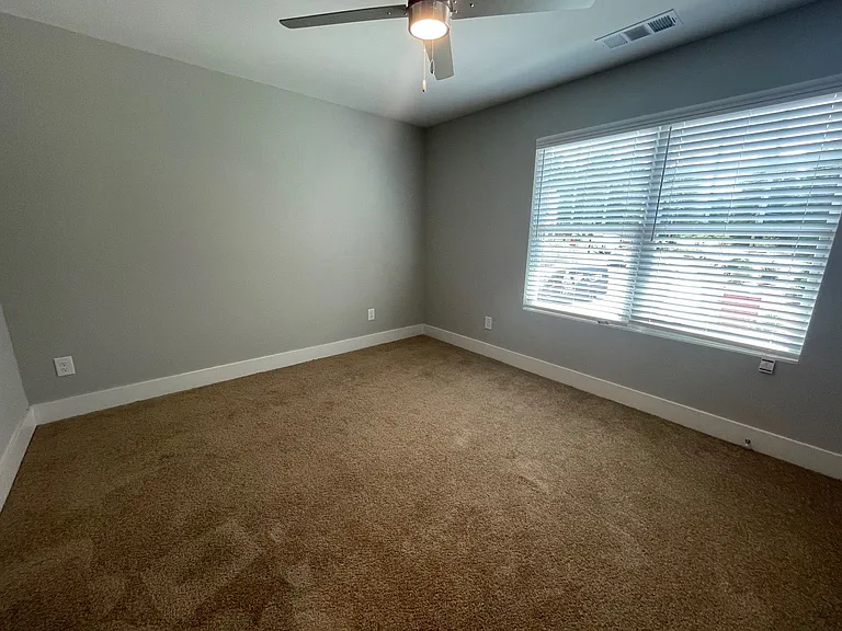 255 Research Dr — Photo 16