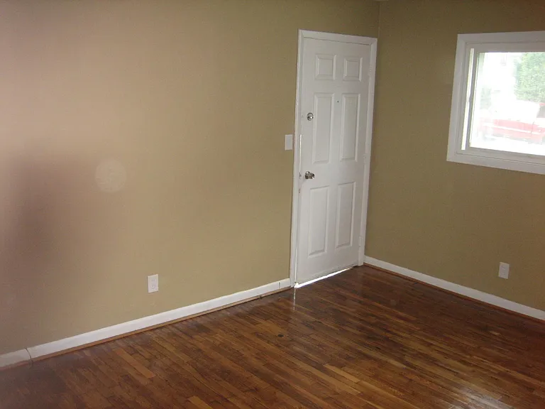 701 S Chapman St #5 — Photo 4