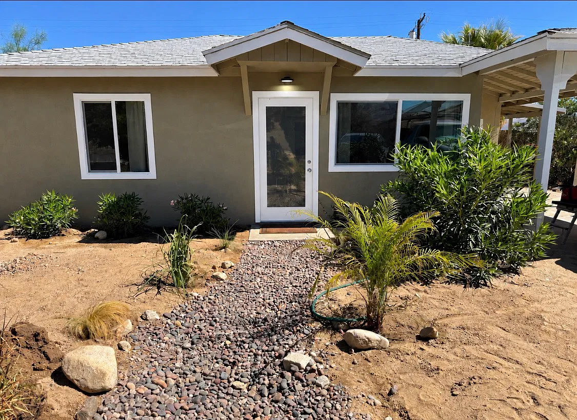 2 bed, 728 sqft, $1,795 — Photo 1