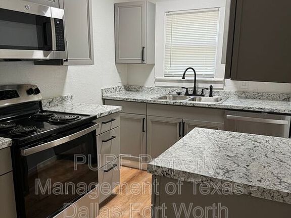 2nd image of 1208 Hawthorne Ave APT C