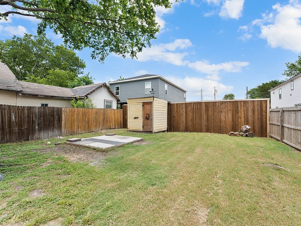 2nd image of 1612 Harris Ct