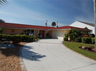 517 Villas Dr, Venice, FL 34285