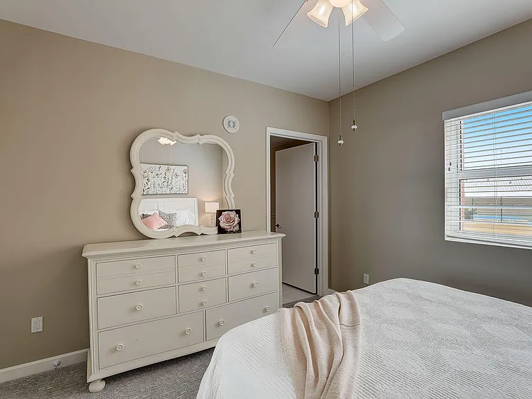 2650 Lake Shore Dr #804 — Photo 38