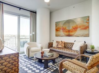 500 E 12th St #1402, Austin, TX 78701