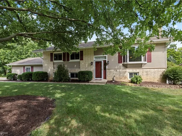 18820 Bennett Rd, North Royalton, OH 44133