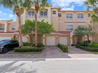 5110 Artesa Way W, Palm Beach Gardens, FL 33418