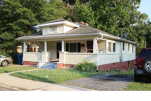 301 E Lawson St #C Photo 1