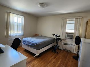 369 Coolidge Ave, Fort Lee, NJ 07024