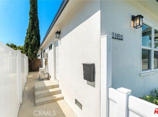 11910 Elkwood St, North Hollywood, CA 91605