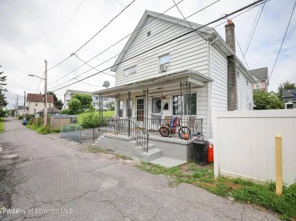 1121-1123 Farber Ct, Scranton, PA 18510
