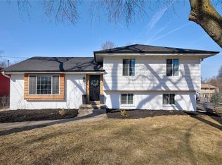 4108 73rd St, Urbandale, IA 50322