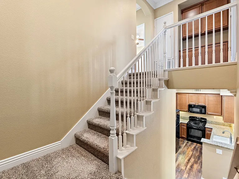 31035 Strawberry Tree Ln — Photo 13