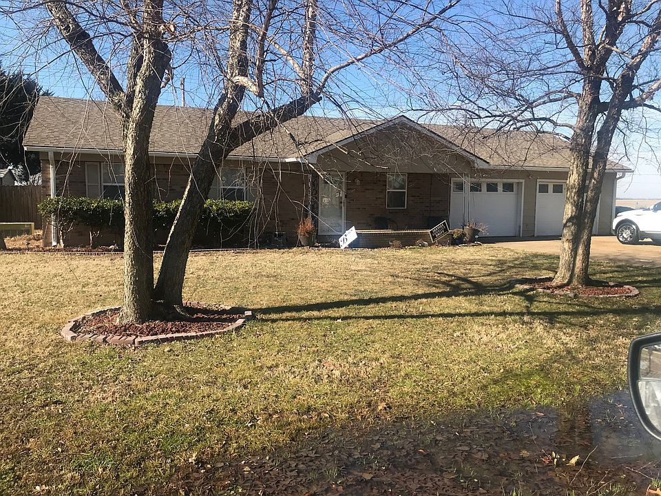 1st image of 440 Crestmont Cir