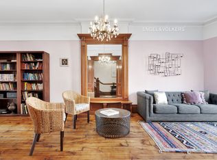 30 Saint Johns Pl, Brooklyn, NY 11217
