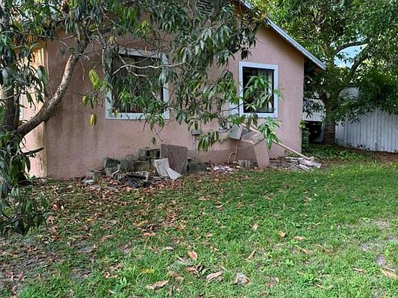 2nd image of 5226 Dixie DR