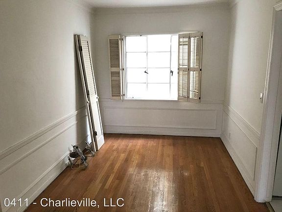 2nd image of 200 S Spalding Dr #Bn5yuesjq