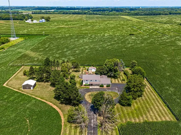 1000 Business Loop #55, Lincoln, IL 62656