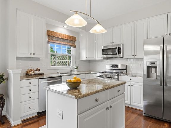 4th image of 3204 Carnegie Hall Cir