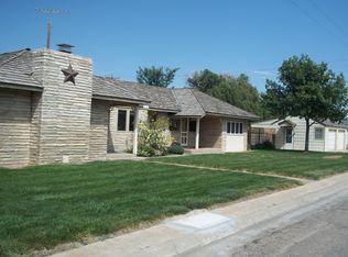 312 W L St, Leoti, KS 67861