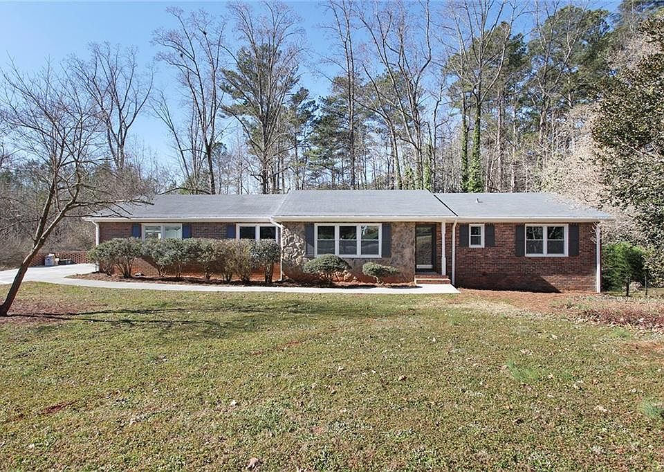 1st image of 3452 Larch Pine Dr