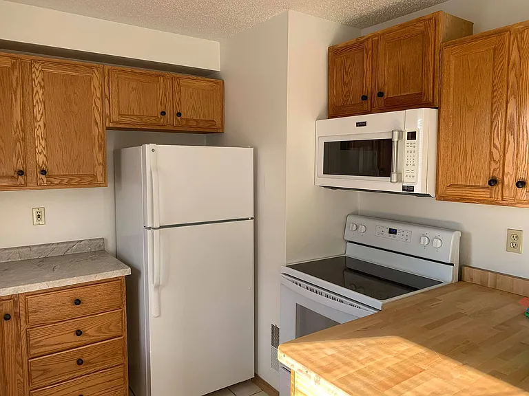 Skaff Apartments - Moorhead — Photo 196