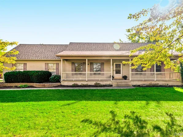 1711 W Albain Rd, Monroe, MI 48161