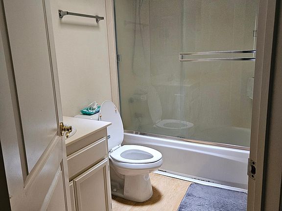 5th image of 3738 1st Ave