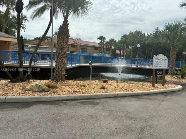 15545 Miami Lakeway N, Miami Lakes, FL