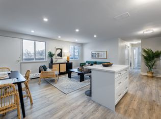 1111 Forestwood Drive, Mississauga, Mississauga, ON L5C 1H3