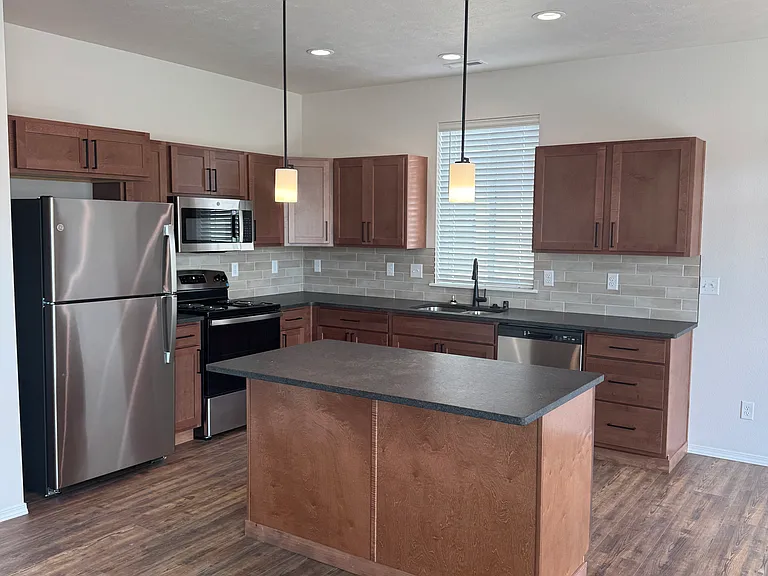 8406 E Rich Ave — Photo 5
