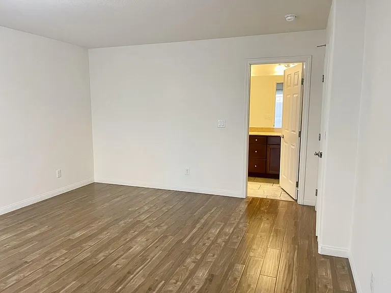 7256 Sierra Moon Ct — Photo 7